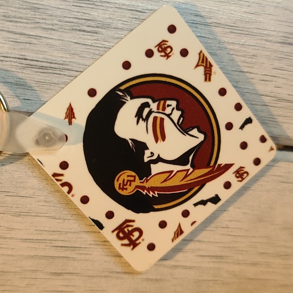FLORIDA STATE FSU one keychain, keyring or Purse Charm made of MDF wood NWT - Picture 3 of 7